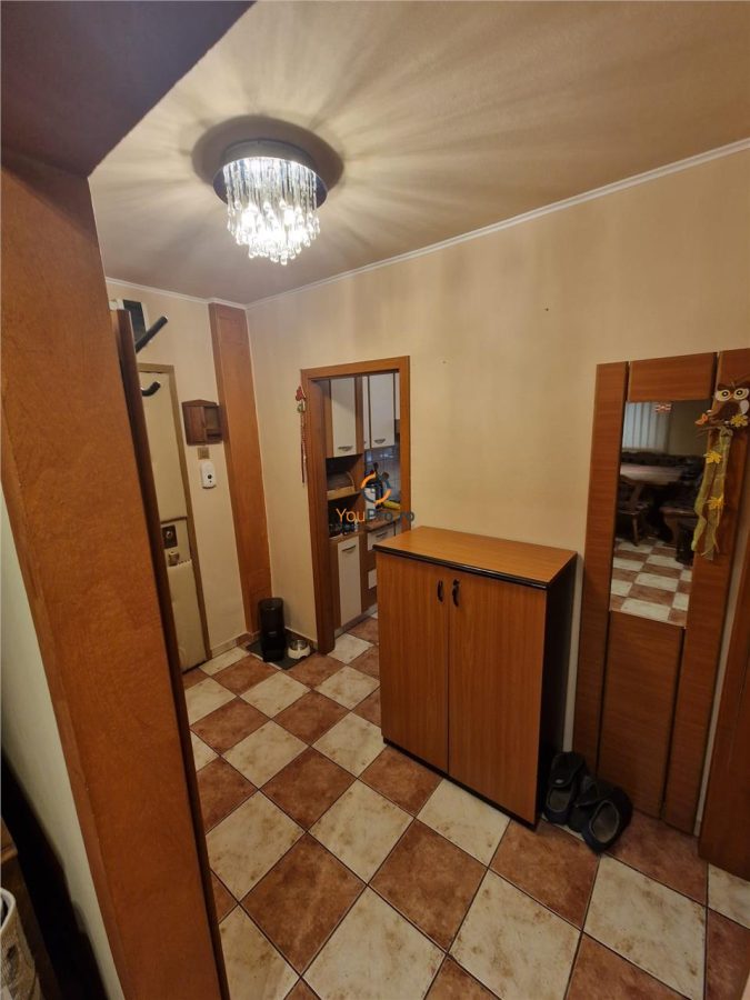 Decomandat 4 camere etaj 1 Circumvalatiunii/Iulius Town - foto 8