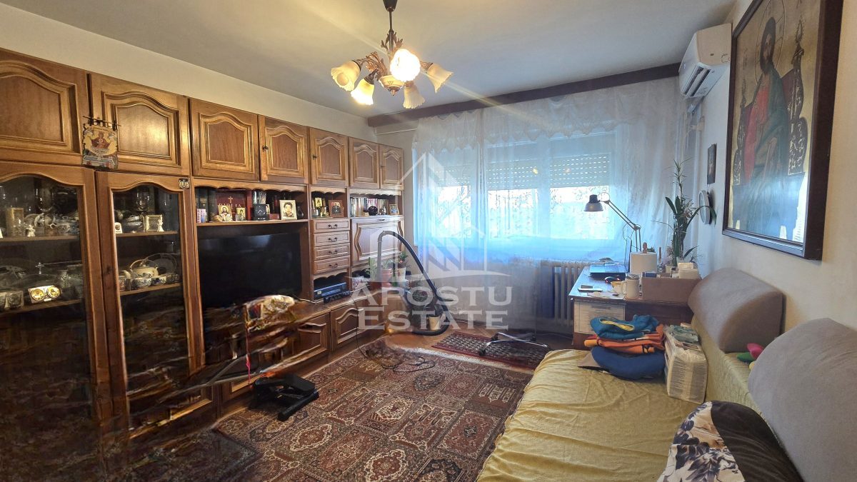 Apartament cu 4 camere, zona Cetatii - Timisoara