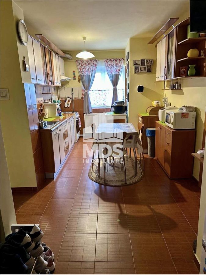 Decomandat, mobilat si utilat in bloc anvelopat linga Shopping City - foto 2