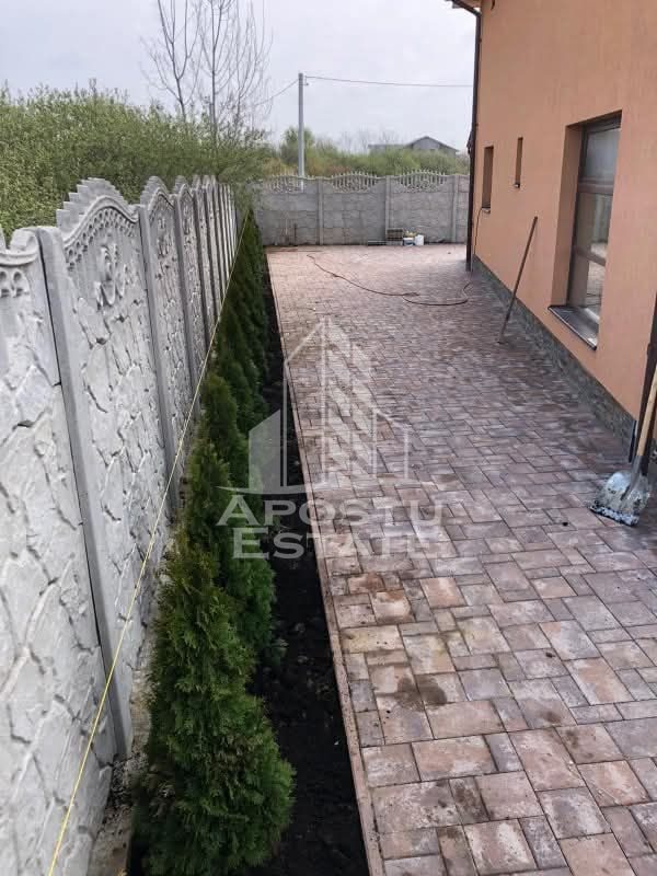 Jumatate de duplex de inchiriat, curte proprie, Ghiroda - foto 9