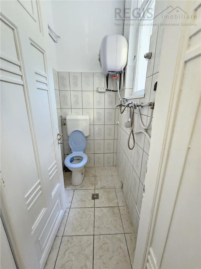 Studio Livada Postei  ULTRACENTRAL Brasov cu parcare, beci si anexa - foto 11