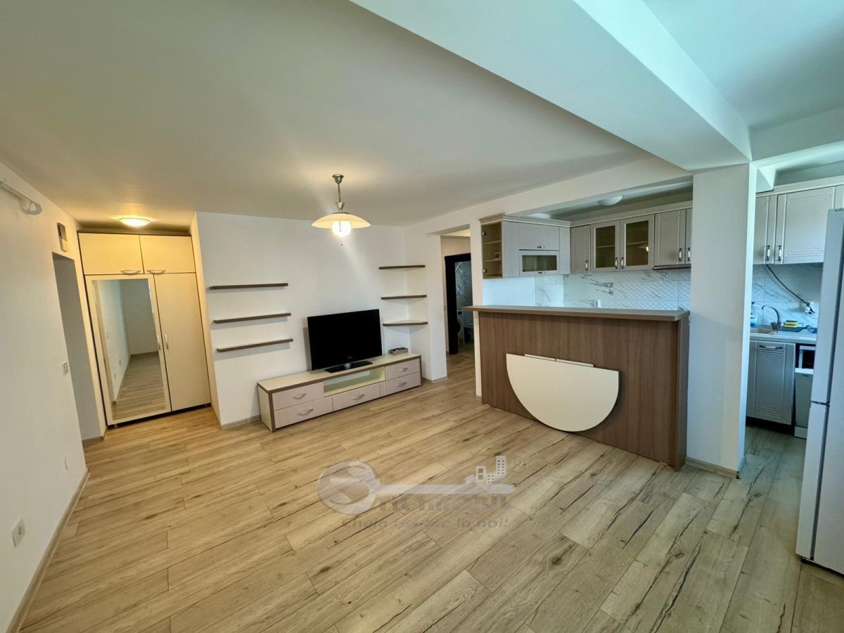 Apartament 3 camere, 76mp, la 2 min de Palas, Parcare inclusă - foto 2