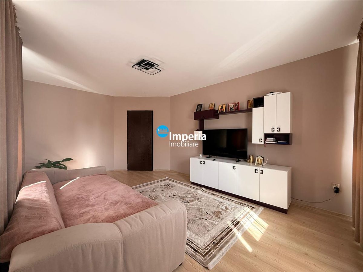 Inchiriez apartament 2 camere, decomandat, Nicolina - Cug/Providenta - foto 2