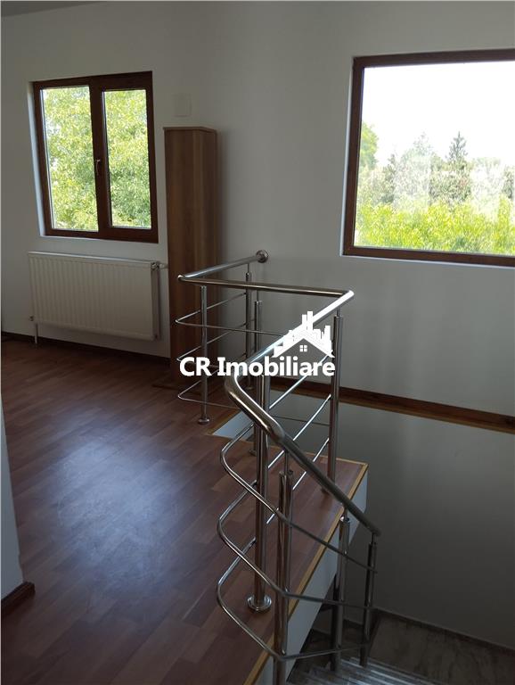 Vila de vanzare cu acces la padurea Izvorani in spatele casei si aproape de centrul comercial Ciolpani - foto 23