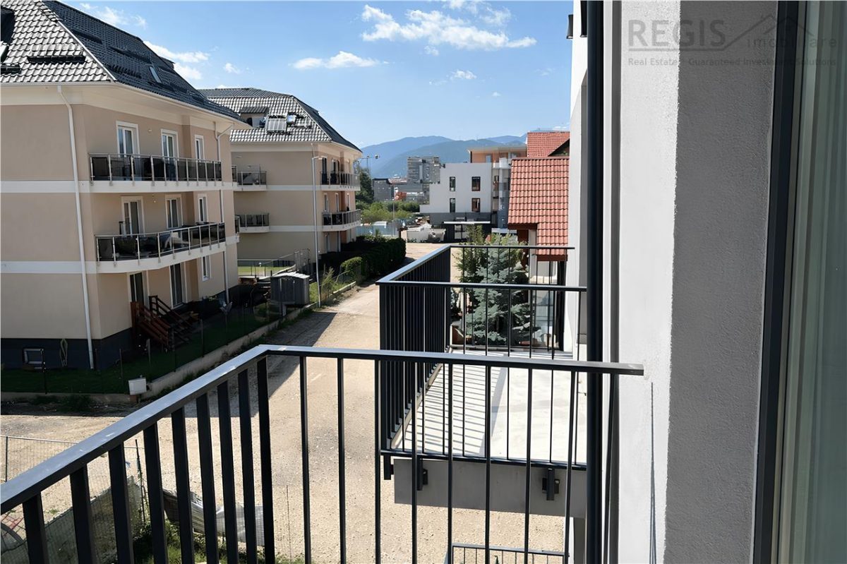 Apartament cu 2 camere si parcare zona Tractorul mall Coresi - foto 9