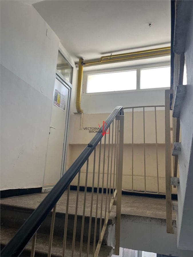 2 camere Titan  Costin Georgian oferta rara! - foto 11