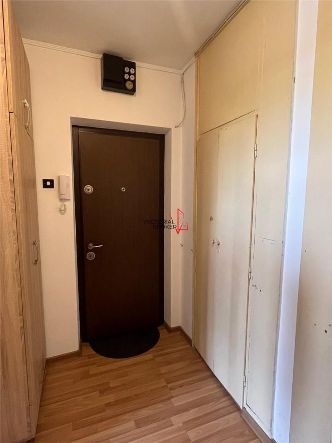 2 camere Titan  Costin Georgian oferta rara! - foto 3