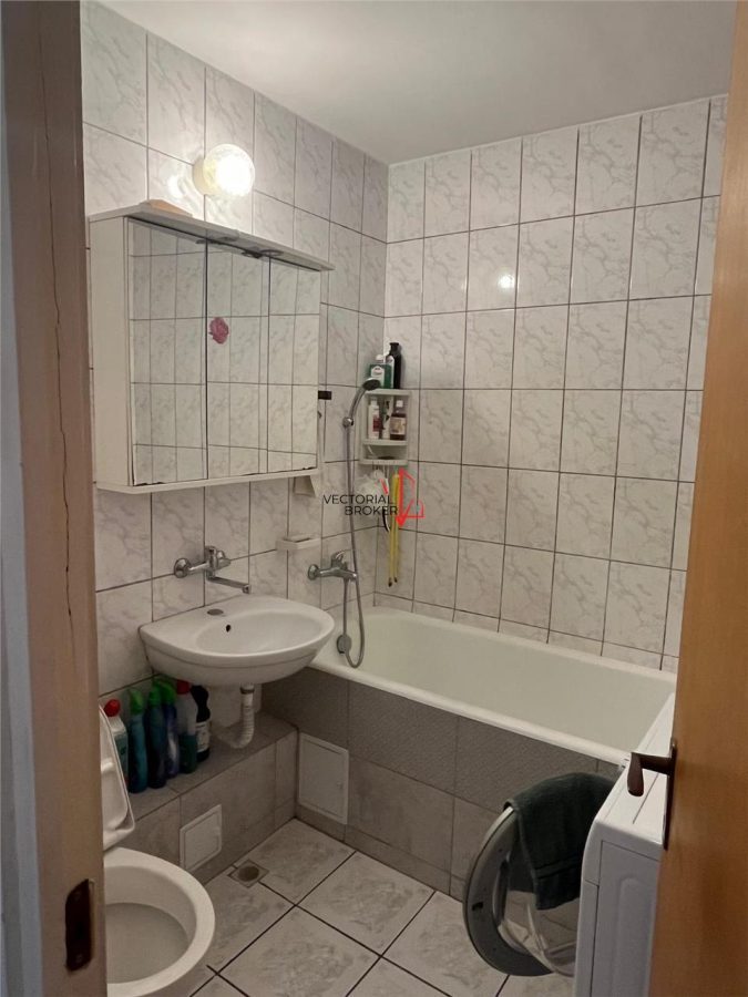 2 camere Titan  Costin Georgian oferta rara! - foto 8