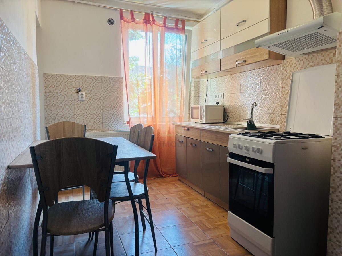 Închiriere apartament 2 camere â€“ zona Ultracentrala - foto 4