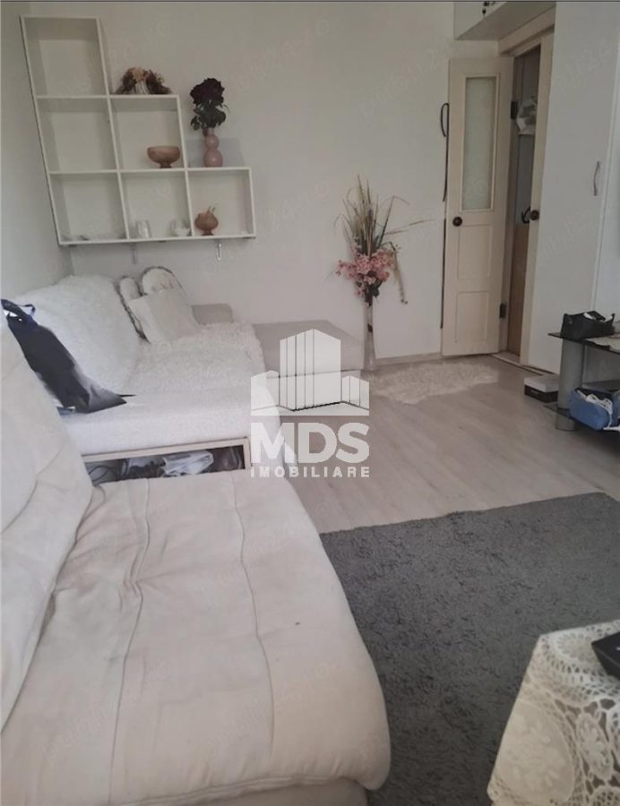 Mobilata si utilata la etajul 1 linga Piata Doinei - foto 2
