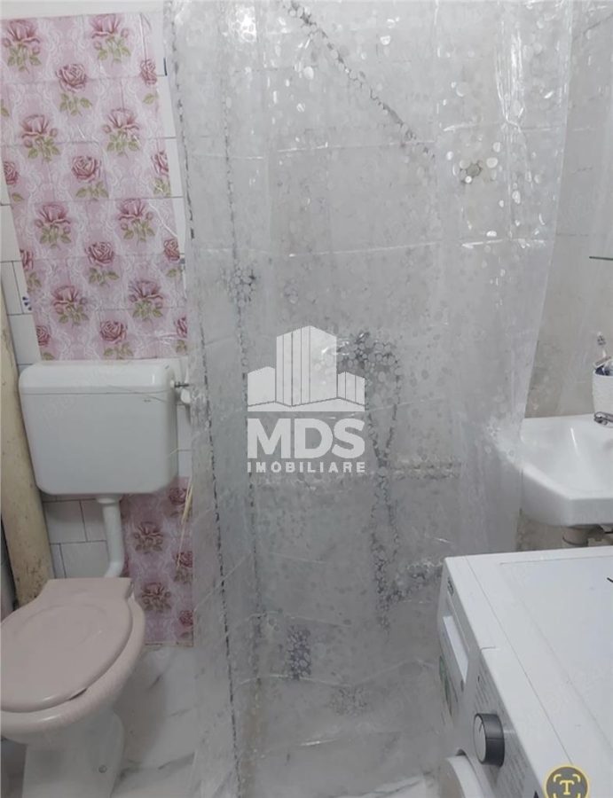 Mobilata si utilata la etajul 1 linga Piata Doinei - foto 4