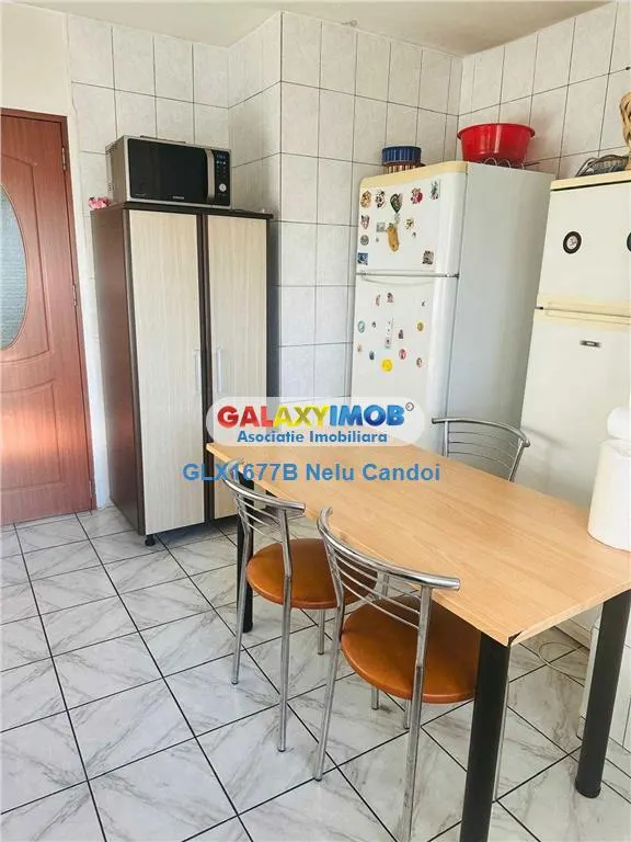 APARTAMENT 3 CAMERE DRUMUL SARII STRADAL - foto 3