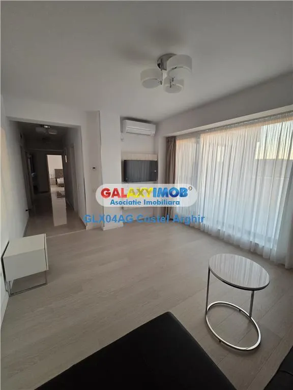 Inchiriem penthouse in zona centrala - foto 8