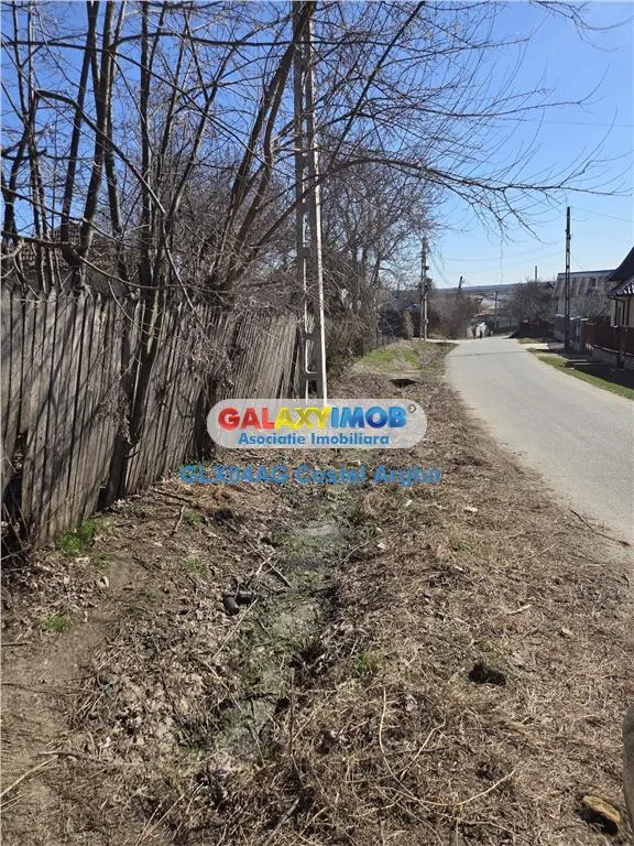 Vindem teren intravilan 2300 mp in com Calinesti , 100 m de DN 7 - foto 2