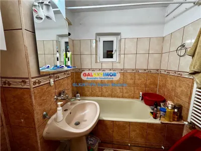 VANZARE APARTAMENT 3 CAMERE DECOMANDAT ZONA MIHAI BRAVU, PLOIESTI - foto 11