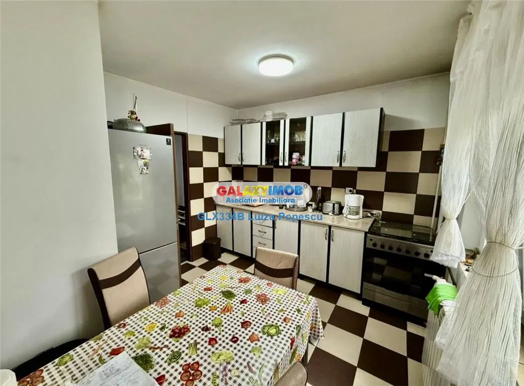 Apartament  3 camere 13 SEPTEMBRIE ET 3/8 DECOMANDAT hol H - foto 3