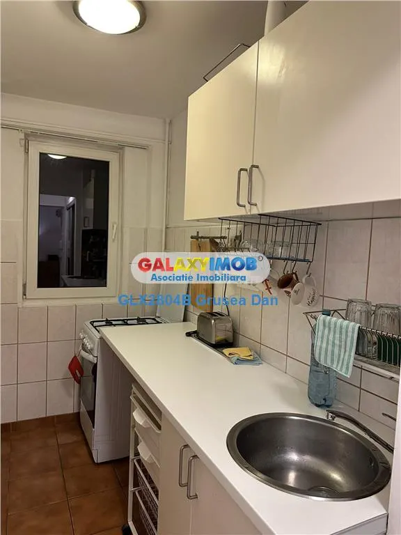 dr.felix | 2 camere modern 40mp | 1975 | AC balcon | metrou victoriei - foto 4