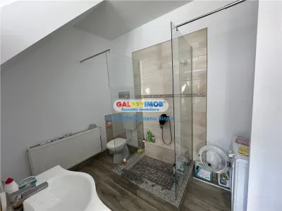 Vanzare casa 4 camere + garaje auto, in Ploiesti, zona Vest - foto 8