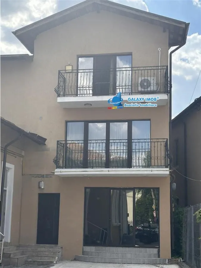 Inchiriere vila de lux, 5 camere, in Ploiesti, zona Centrala - foto 1