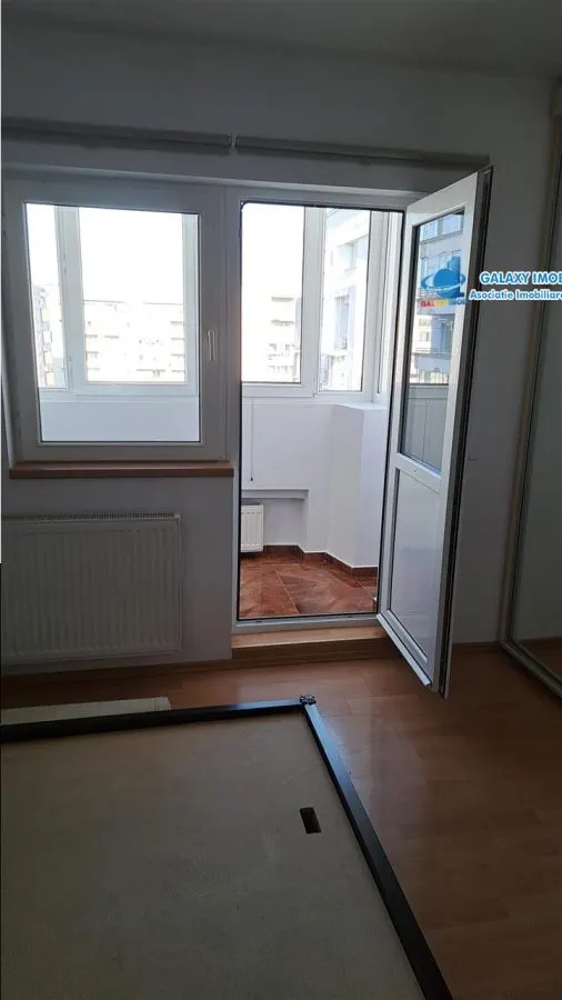 Inchiriere apartament 3 camere decomandat OCTAVIAN GOGA / NERVA TRAIAN - foto 13