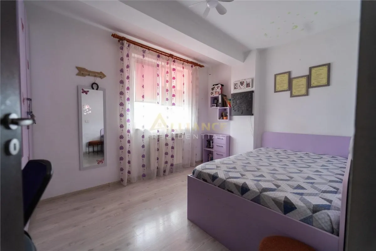 Apartament 3 camere cu 2 bai - Strada Solstitiului - foto 4