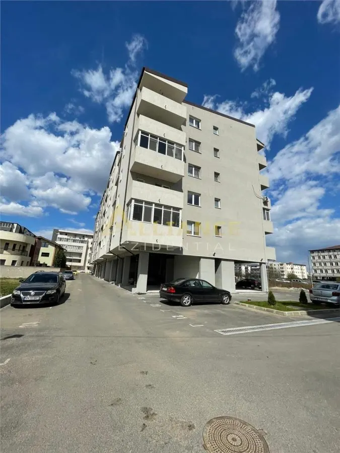 Apartament cu 3 camere | decomandat - SECTOR 4 - - foto 2