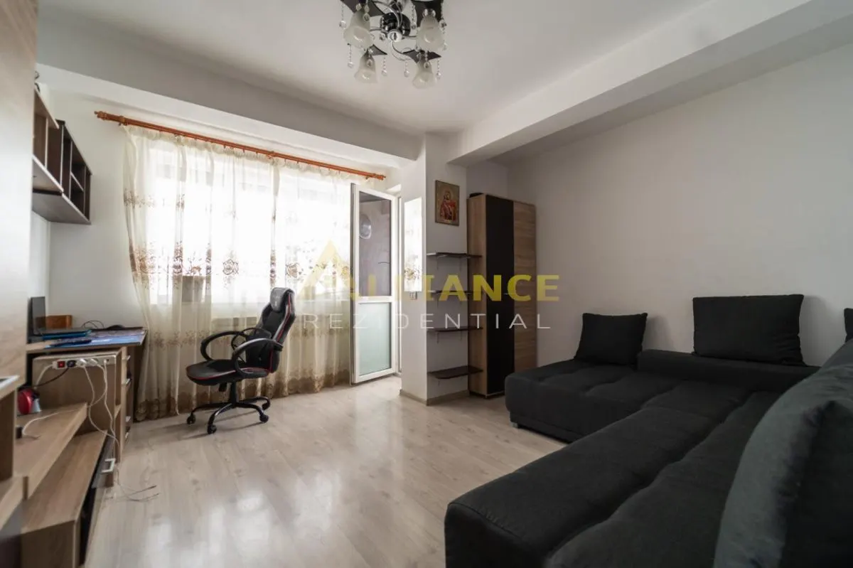 Apartament 3 camere/ Mobilat si utilat /Parcare /Metrou berceni 15-20min/ - foto 2