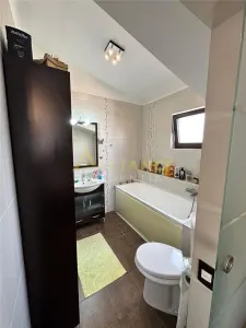 Piata Sudului ~Casa individuala 4 camere ~ 3 bai - foto 15