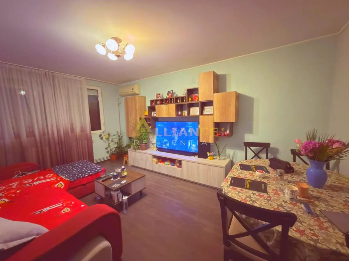 {BRANCOVEANU} Apartament 3 camere | decomandat - Mobilat si Utilat - - foto 1