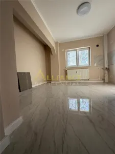 5 Min Metrou Aparatorii Patriei Apartament 3 camere decomandat - foto 7