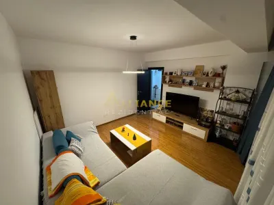 Apt 2 camere decomandat Mobilat Utilat - foto 4