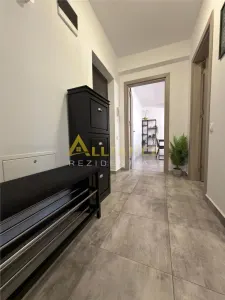 5 Minute Metrou Berceni Apt 3 camere si 2 bai - foto 3