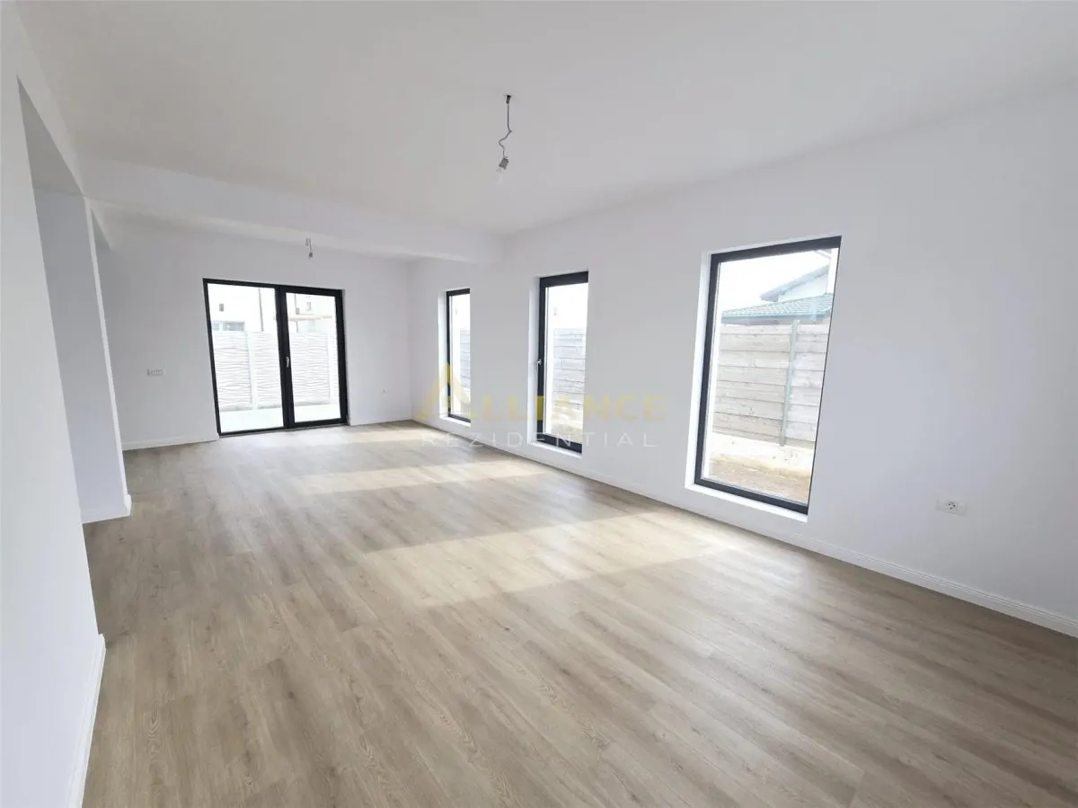 Vila individuala- cartierul nou- curte amenajata- incalzire pardoseală - foto 2