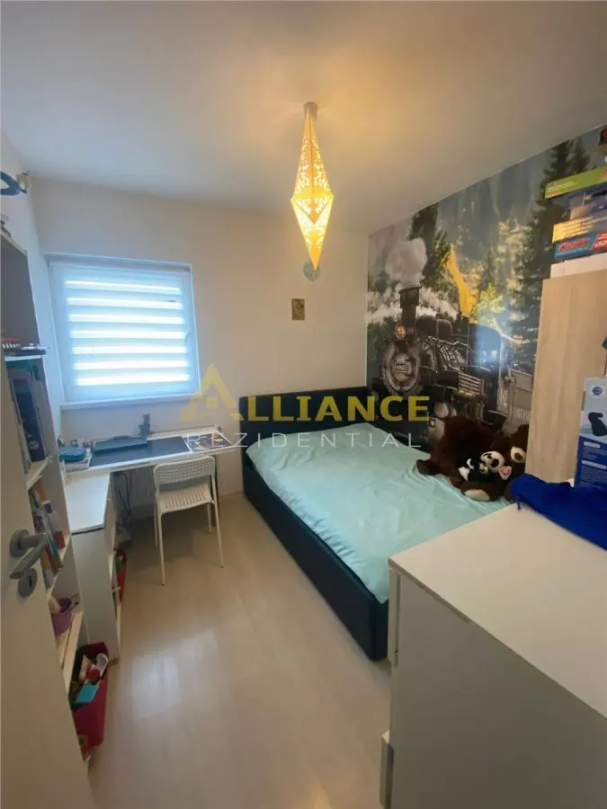 Apartament 3 camere - foto 3