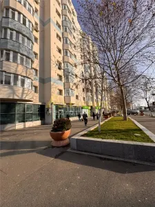 Metrou Aparatorii Patriei 5 min Ap 3 Cam Renovat - foto 19