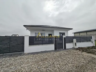 CASA PARTER-4 CAMERE-TEREN 375MP-STV 4 MIN DE MERS PE JOS - foto 3
