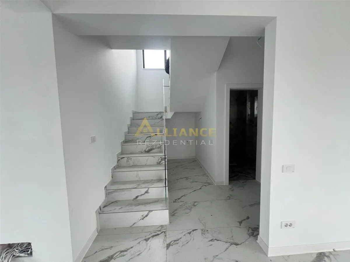 Vila Individuala - 4 camere - 2 bai - beci- 375mp teren - foto 8