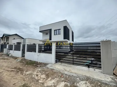 Casa noua, moderna - 3 dormitoare, 2 bai, teren 350 mp - foto 2