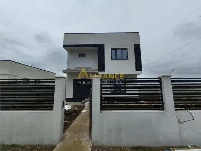 Casa noua, moderna - 3 dormitoare, 2 bai, teren 350 mp - foto 4