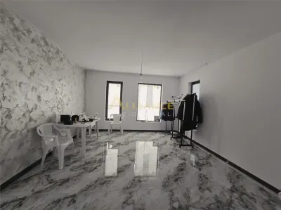 CASA - CARTIERUL NOU, COMUNA BERCENI - 334mp TEREN - 115.000€ - foto 3