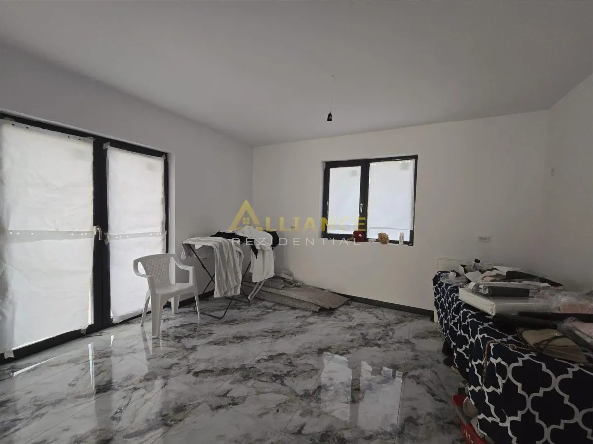 CASA - CARTIERUL NOU, COMUNA BERCENI - 334mp TEREN - 115.000€ - foto 4