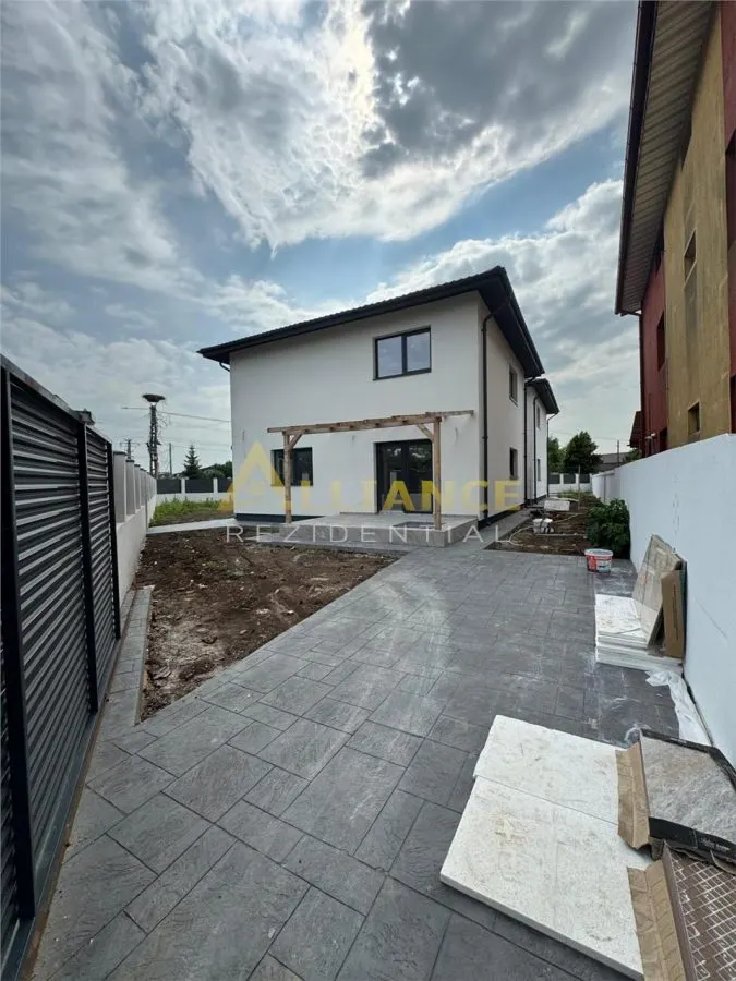 Vila individuala in zona centrala a Comunei Berceni - foto 8