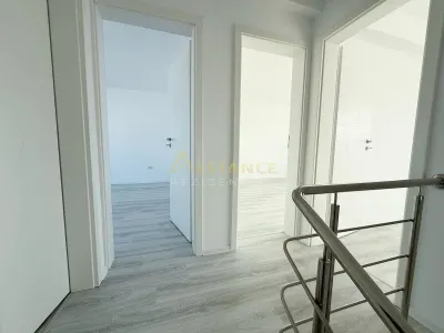 Vila Individuala / 4 Camere / 2 Bai / Incalzire Pardoseala / Teren 450 mp - foto 12