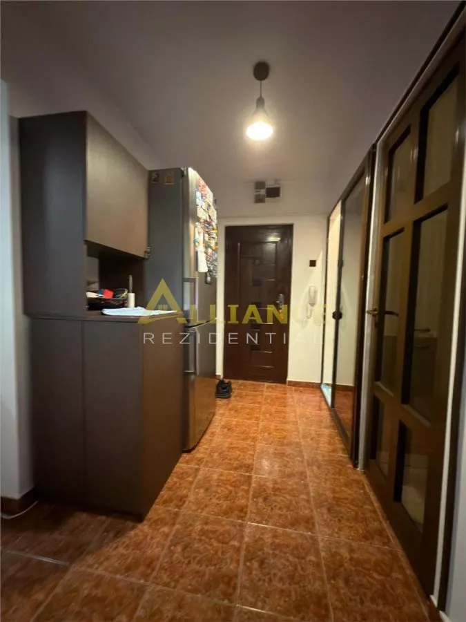 Apartament 3 camere decomandat mobilat Brancoveanu-Izvorul Muresului - foto 15