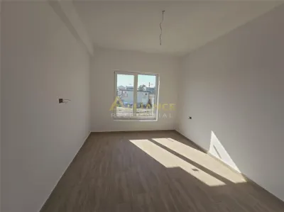 Cartierul nou- 4 camere - 2 bai- beci - incalzire pardoseala - foto 7