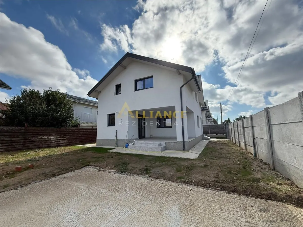 Vila pe prima strada / 4 Camere / 3 Bai / Incalzire Pardoseala / Teren 308 mp - foto 1