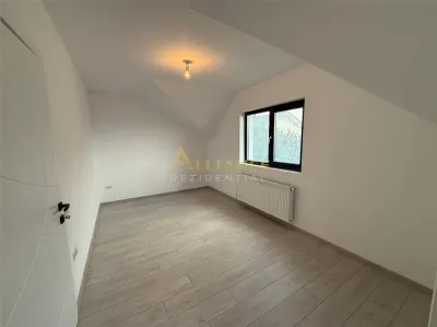 Vila pe prima strada / 4 Camere / 3 Bai / Incalzire Pardoseala / Teren 308 mp - foto 15
