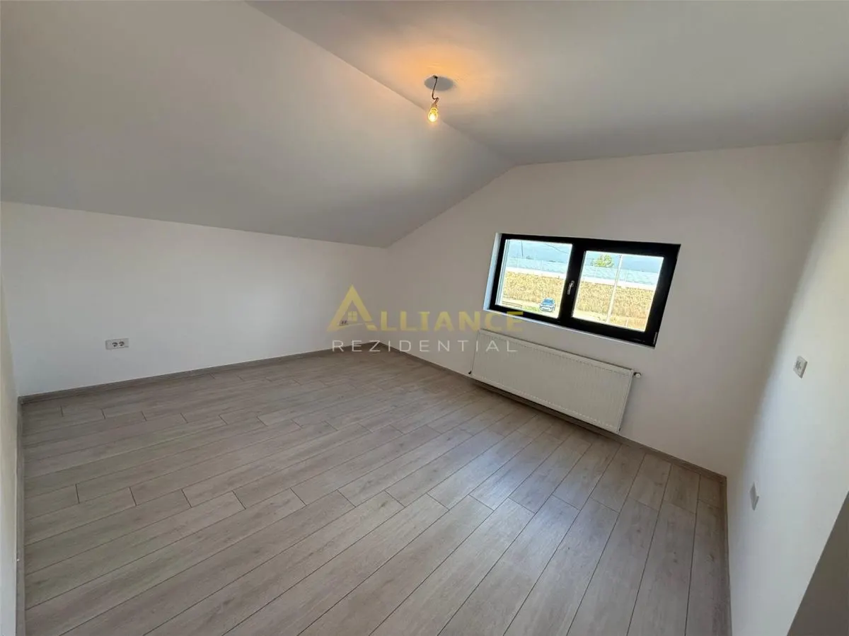 Vila pe prima strada / 4 Camere / 3 Bai / Incalzire Pardoseala / Teren 308 mp - foto 21