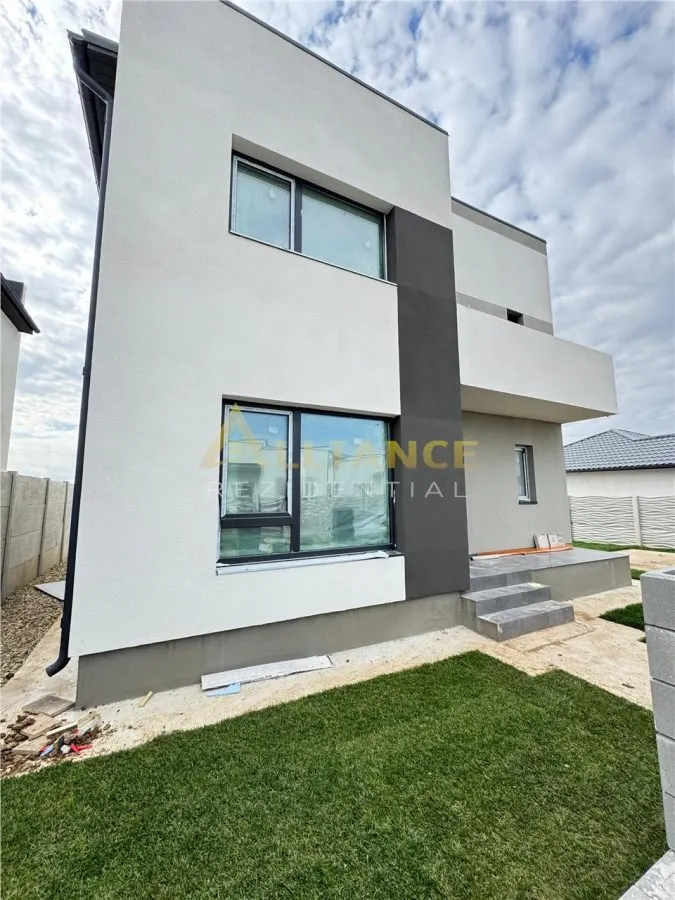 Vila individuala P+1 || 3 Dormitoare || Locatie ideala || Spatiu generos - foto 1
