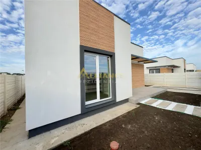 Casa individuala Miorita | Incalzire in pardoseala | Teren 300 mp - foto 2